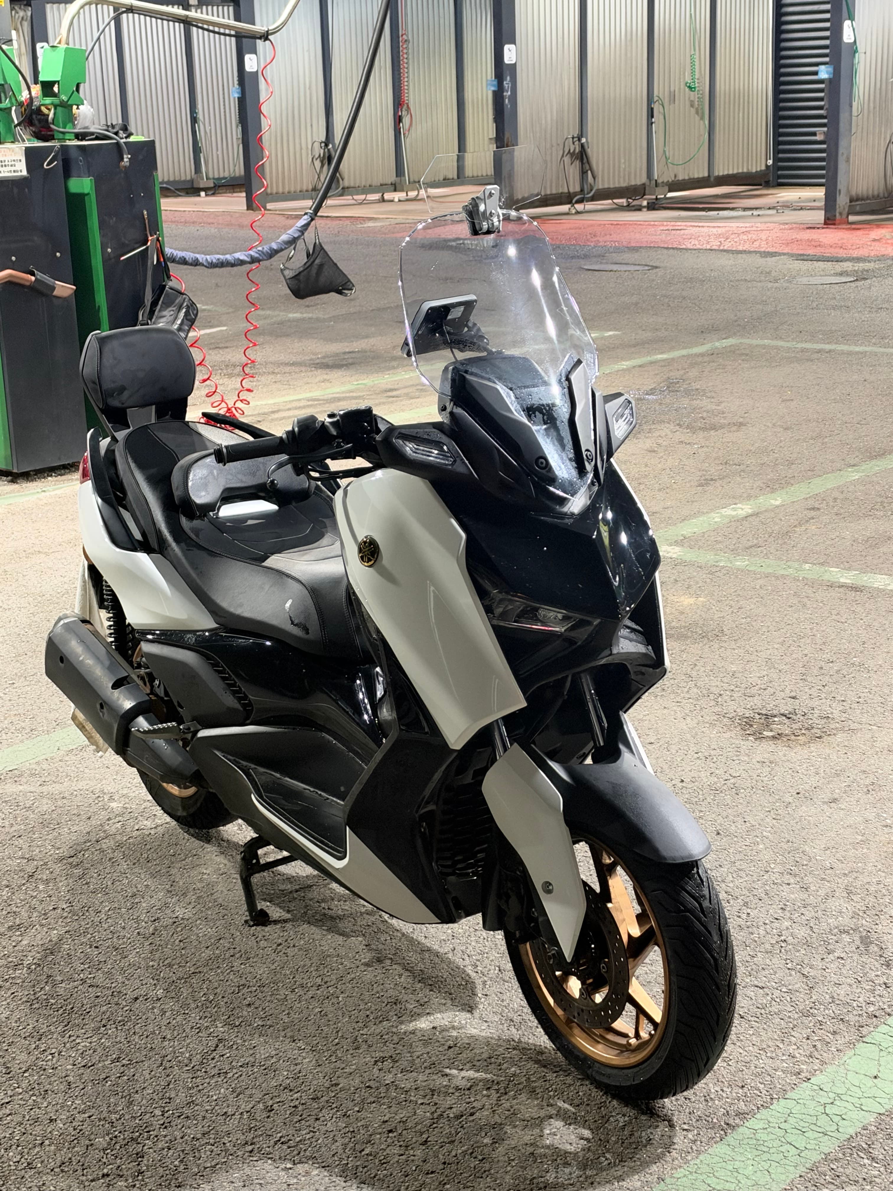 24년식 XMAX 300 - 2